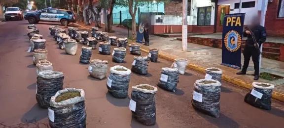 Operativo “Flores Marchitas”: incautan 855 kilos de marihuana en Eldorado