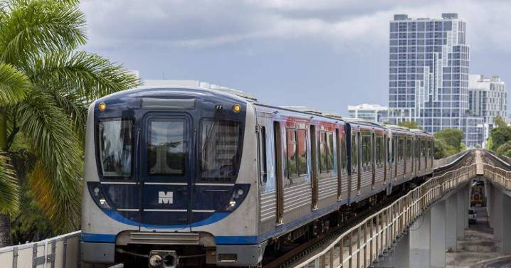 Miami-Dade Commissioners scrap planned fare increases for public transit