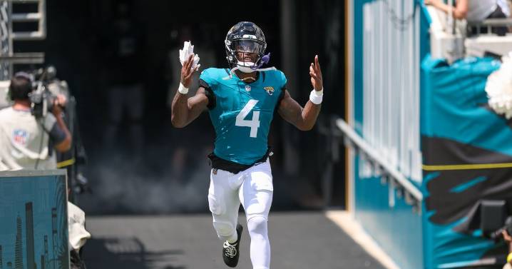 Eagles trade for Jaguars RB Tank Bigsby