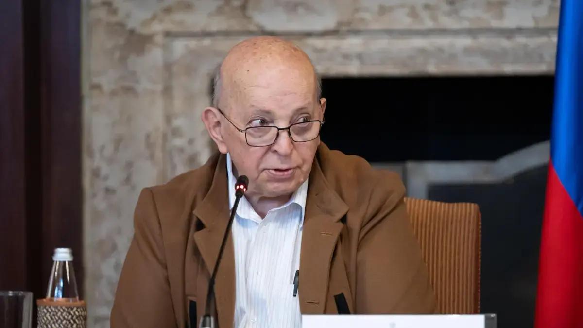 ‘No vi en las palabras del Eln la más mínima luz de esperanza frente a la reanudación de los diálogos’: Otty Patiño tras reaparición de Pablo Beltrán