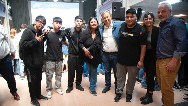 Más de 2.500 estudiantes participaron de la Expo Universidad Futuro Brown