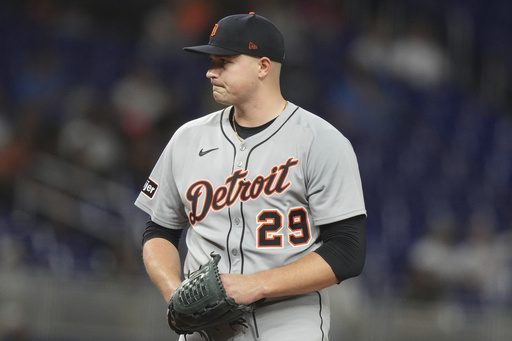 Tigers' Skubal leaves game against Marlins after experiencing left side tightness