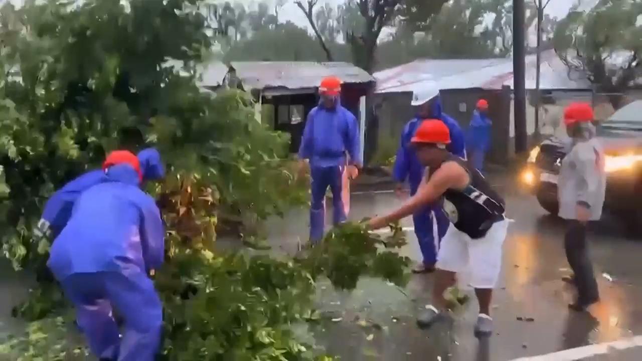 Super typhoon causes some damage as it blows past northern Philippines