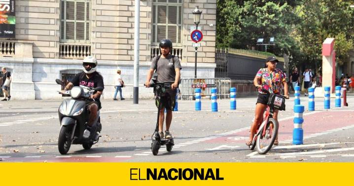 El boom de los patinetes eléctricos en Barcelona: conquistan el carril bici