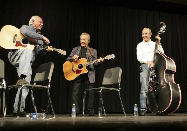 Sonny Curtis, Crickets member who penned ‘Mary Tyler Moore Show’ theme, dies at 88