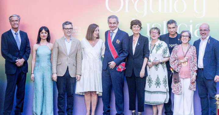 Sánchez premió a Zapatero como gran jurista por sus leyes LGTBI, su visión económica e histórica y la Alianza de Civilizaciones