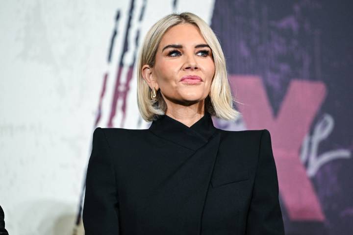 Charissa Thompson’s Outfit Turns Heads on Amazon Broadcast as Reactions Pour In From Erin Andrews & More The Buffalo vs Bills match on Thursday was followed up by some crazy moments that came from pos