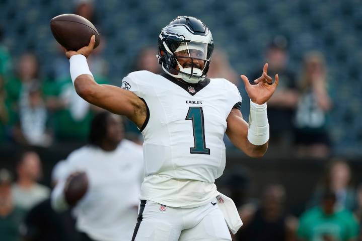 Jalen Hurts' new QB coach has unique origin story with Tom Brady connection