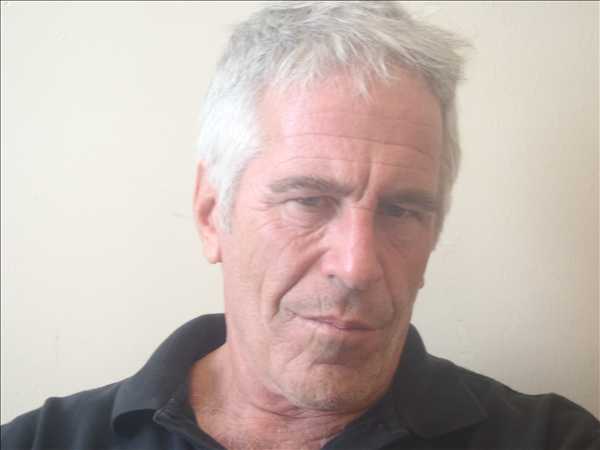 'Downright disturbing': Miami store shocks consumers with item worn by Jeffrey Epstein