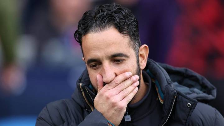 Man City thrash Man Utd to renew pressure on Amorim