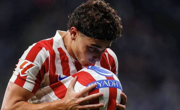 Julián Alvarez marcó por triplicado y le dio aire a Diego Simeone