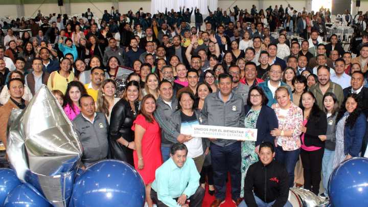Reconoce SMSEM a docentes mexiquenses por destacar en eventos culturales y deportivos 2025