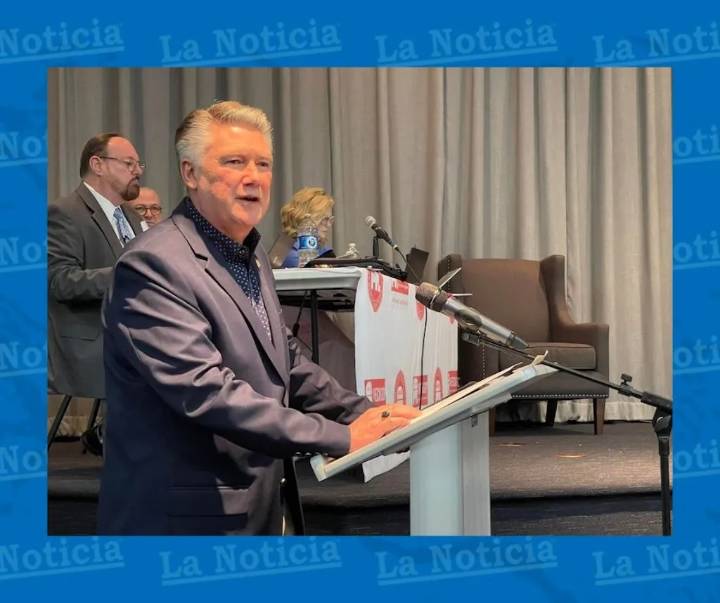 Congresista Mark Harris: Deje de acosar a organizaciones latinas