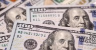 Cepo: Argentina amplía restricción cruzada y frena arbitraje entre dólar oficial y financiero