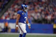 Wilson booed, Giants fans demand Dart during 22