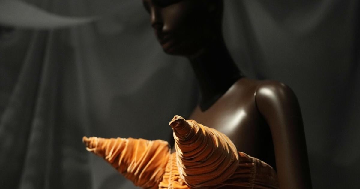 Fashion meets Freud. A new exhibit explores clothes through a psychoanalytic lens |