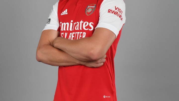 Billy Vigar dead: Ex-Arsenal star dies aged just 21 after suffering brain injury hitting head during Chichester match