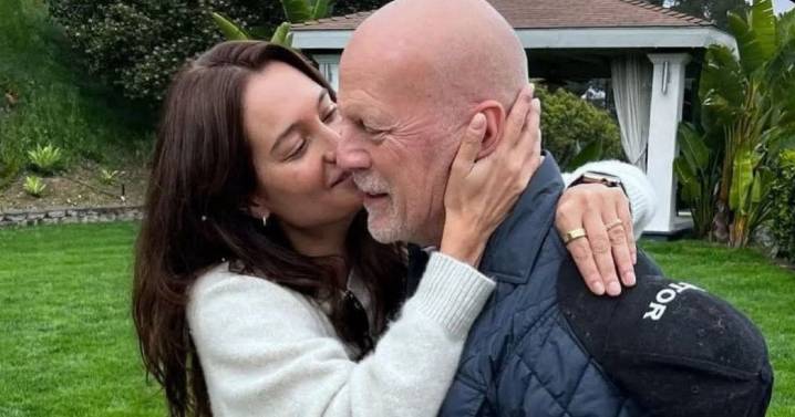 Emma Heming Willis confiesa que pensó en divorciarse de Bruce Willis antes de su diagnóstico de demencia