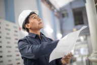 Gobierno impulsa presupuesto para 10 mil becas en institutos y alcanzar 83 mil en 2026