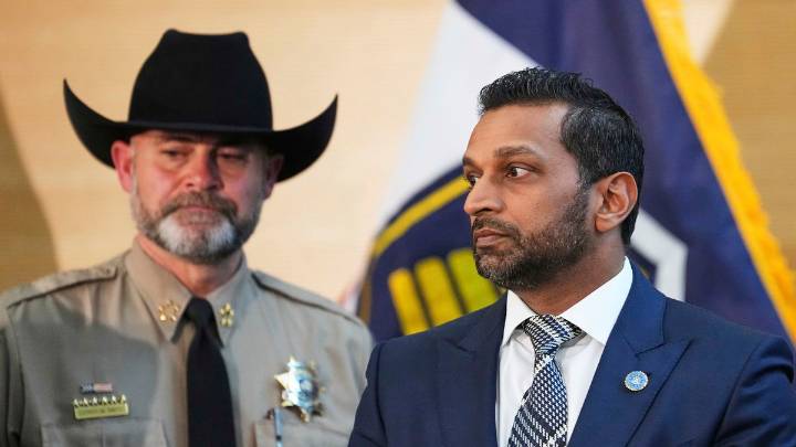 Patel enfrenta audiencias en el Congreso tras errores en caso Kirk y crisis en el FBI