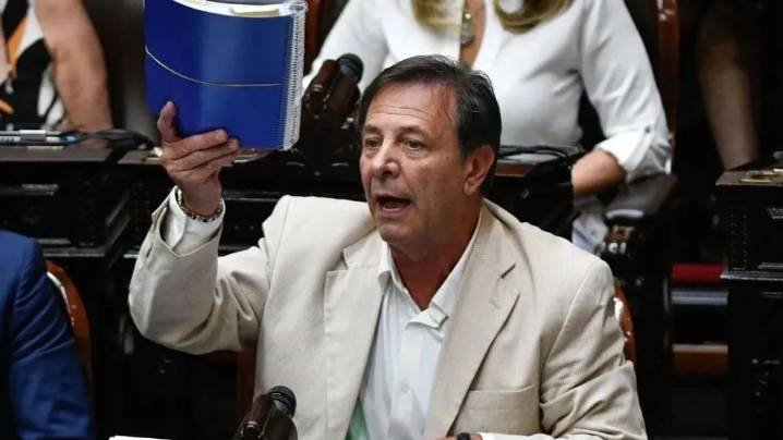 Óscar Zago criticó al Gobierno: “Le faltó el respeto a quienes lo apoyaron”