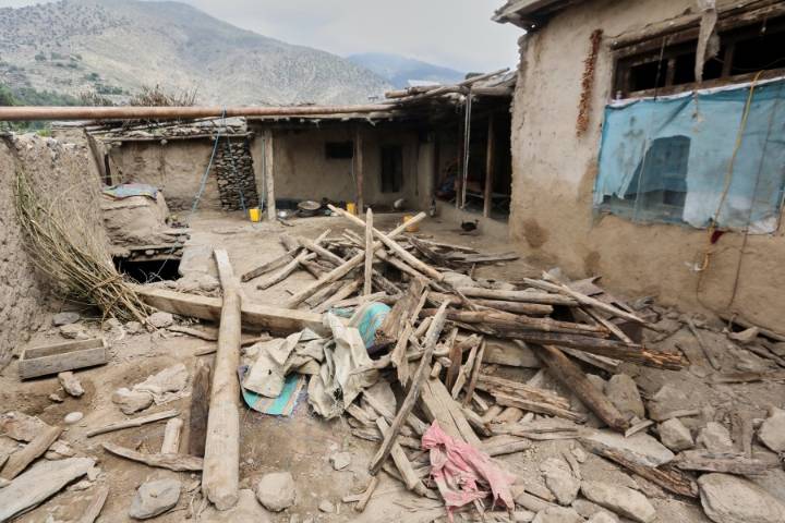 Rescuers race to find Afghan quake survivors as death toll passes 1,400