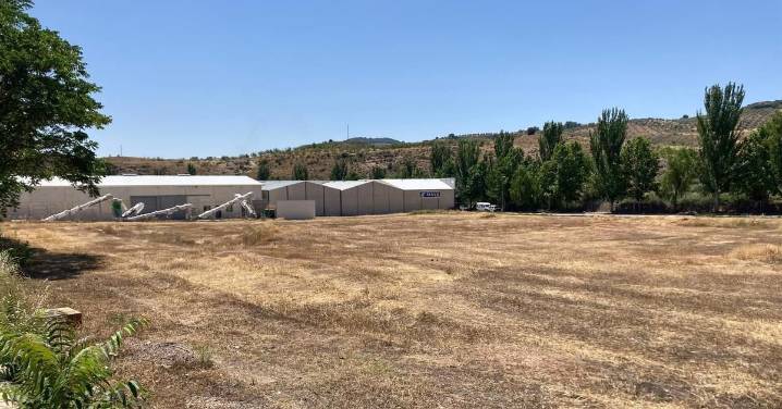 Impulso a la industria de Sierra Mágina: más parcelas para el Polígono Los Retiros de Huelma