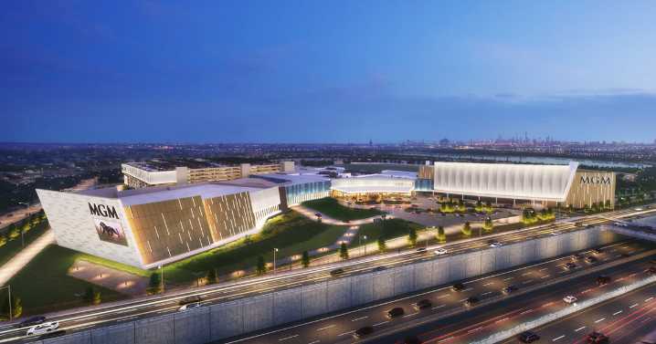 New York panels recommend 2 racetrack slot operations to become full casinos