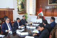 Jefa de Estado se reunión con alcaldes de mancomunidades de Lima