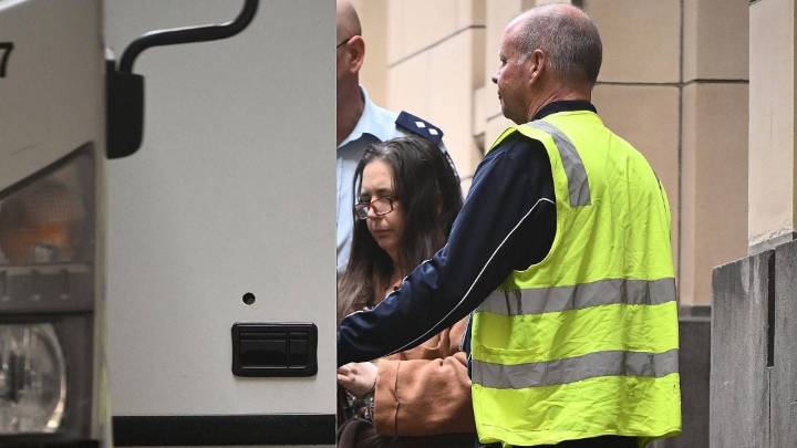 Banquete mortal condena de por vida a una mujer en Australia tras envenenar a ex suegros y dos parientes