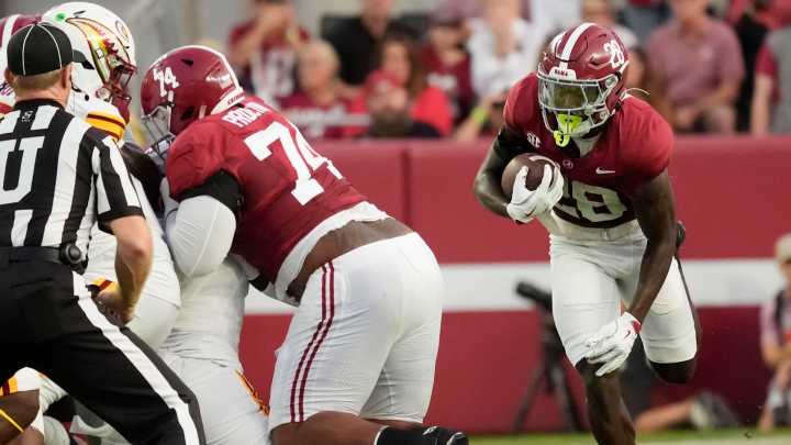 Keep feeding Alabama football RB Kevin Riley the ball. He's earned it