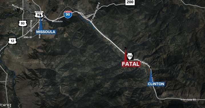 Motorcyclist dies in crash near Clinton