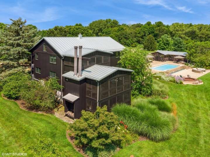 Political strategist David Axelrod sells Michigan home