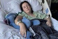Tenn. Mom Pregnant with Twins Jumps from Window to Escape House Fire