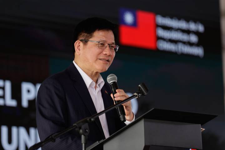 China aumenta presión militar sobre Taiwán por visita de canciller a Polonia