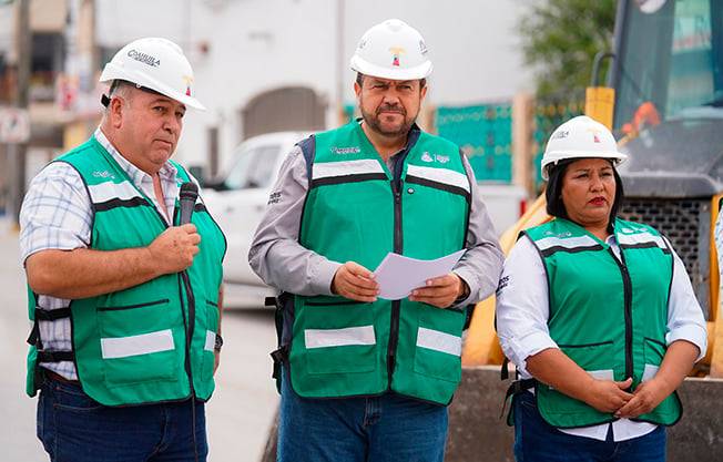 Arranca Tomás Gutiérrez recarpeteo número 10 en Ramos Arizpe