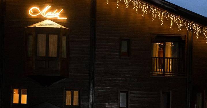 El mejor 'Hotel de nieve 2025' de España está en Sierra Nevada: "Puro hedonismo invernal" a 2.300 metros