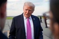 Trump meets with Tennessee's governor after saying he'd deploy National Guard troops to Memphis
