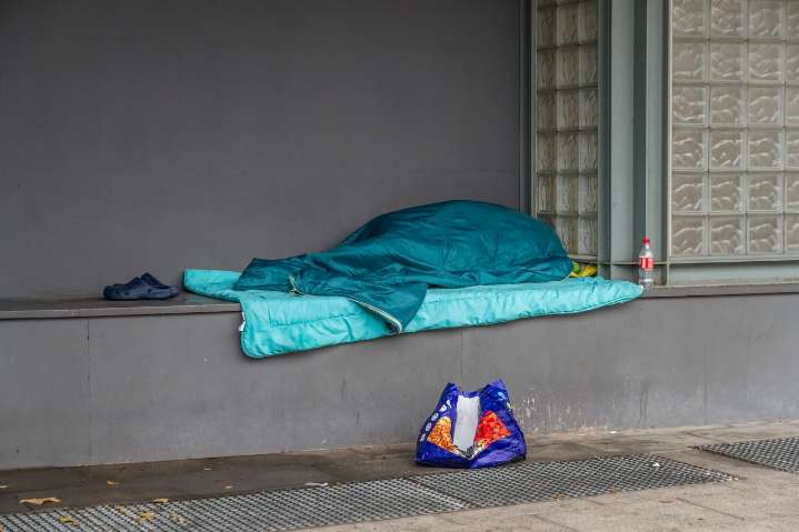 Lorain homeless ordinance: City debates ban on sleeping in public spaces