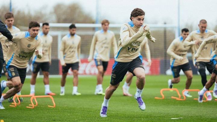 La Selección Argentina se entrenó con Messi: las dudas para recibir a Venezuela