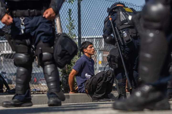 Por riesgo de redadas, la cancillería llama a los paisanos en EU a evitar festejos patrios