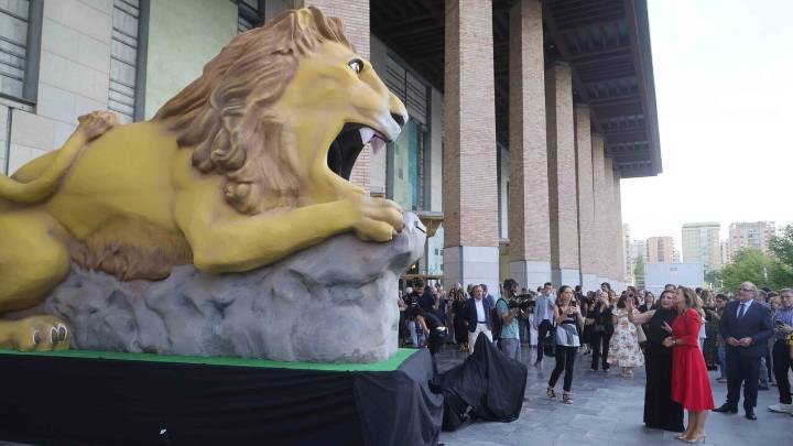 Un rugido de alegría: el León Garganchón llega para conquistar las Fiestas del Pilar