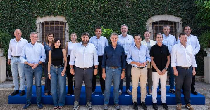 La cúpula del PP, reunida en Murcia, trabaja a puerta cerrada sobre inmigración, vivienda o agricultura
