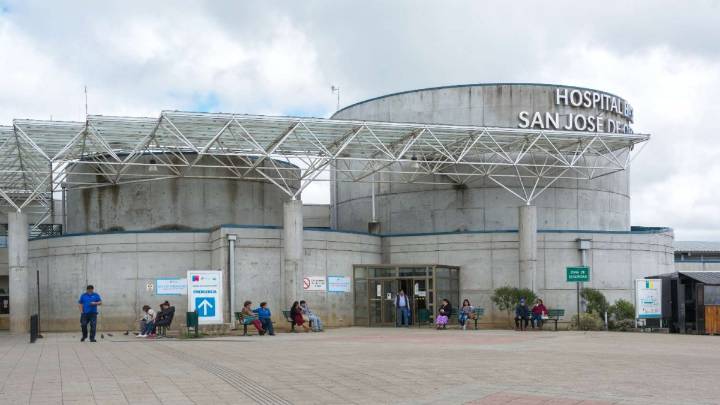 Investigan torturas a trabajador del Hospital de Osorno tras divulgación de video: Fue rapado y quemado
