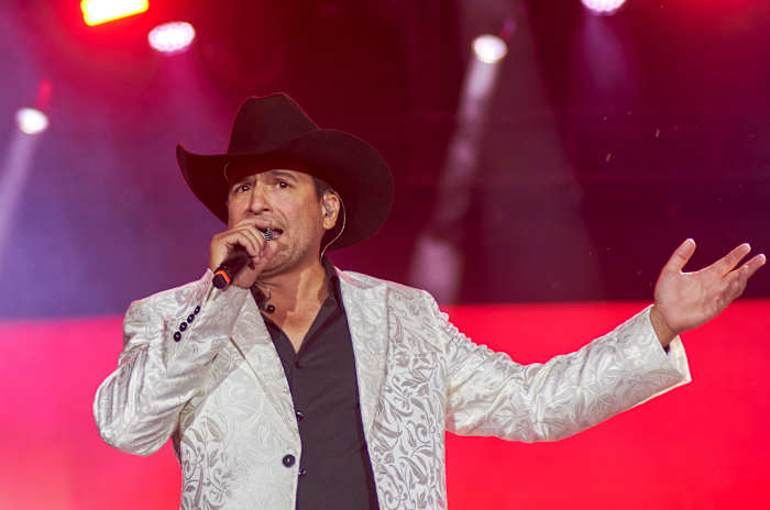 Tejano star Bobby Pulido launches South Texas congressional run