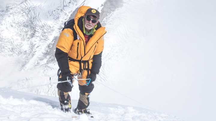 Carlos Soria (86 años) hace cumbre en el Manaslu 50 años después de su primera vez