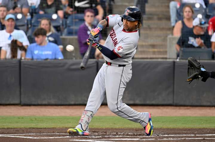 Steven Kwan’s clutch hit in the 9th lifts Guardians past Rays, 3