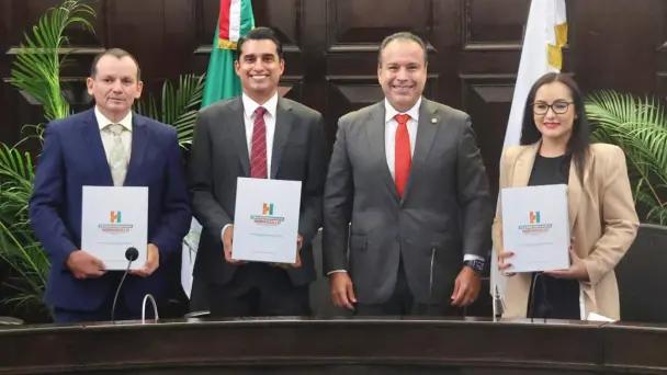 Alcalde Astiazarán entrega su Primer Informe