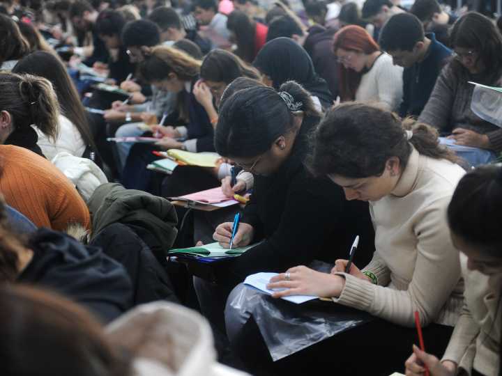 Tras el escándalo, salió la lista de las residencias médicas: cuántas quedaron desiertas y cuáles fueron las más buscadas