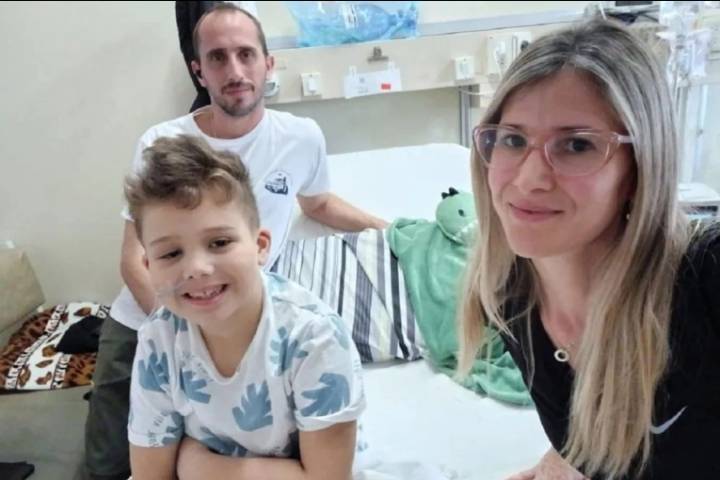 "Cada niño importa": La conmovedora historia de un niño entrerriano y el agradecimiento de sus padres al Garrahan